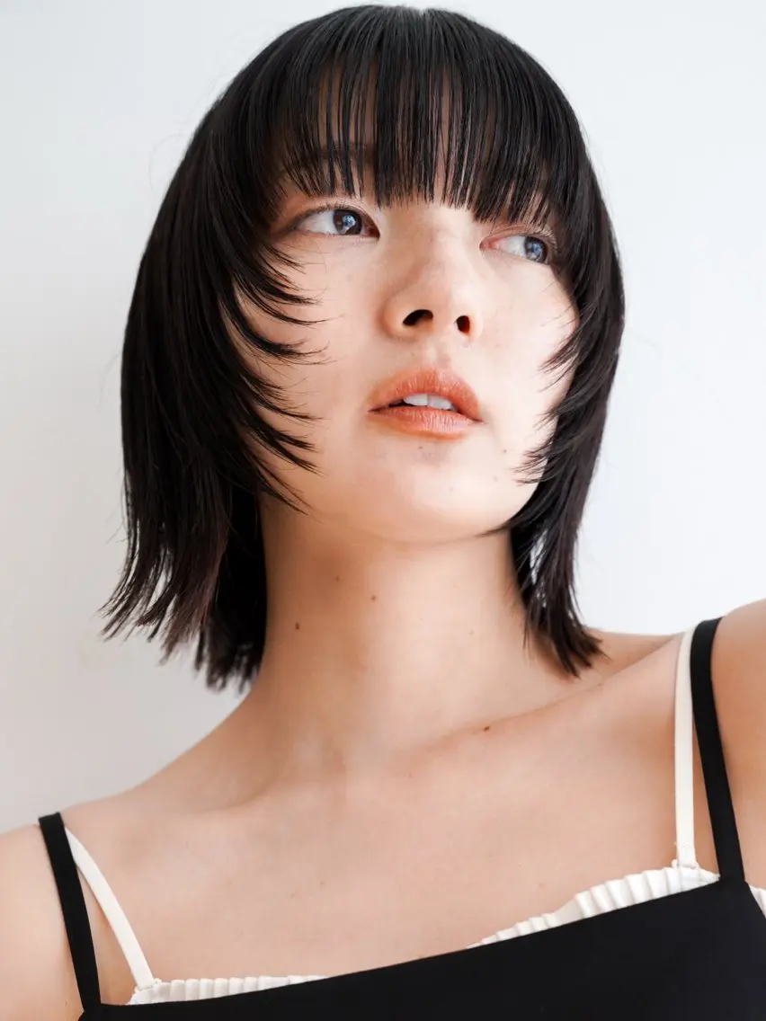 ミディアム カラー 切りっぱなしボブ ボブ レイヤーカット カット ヘアカラー トリートメント 佐藤 彩奈のヘアスタイル