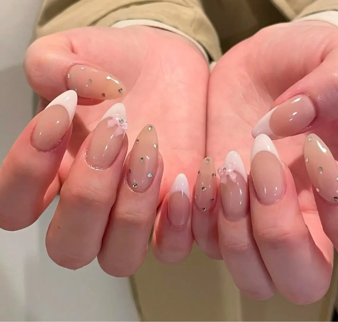 ネイル アートネイル オーロラネイル チークネイル フレンチネイル ガラスフレンチ 🎀🎀YooLi Nail Salonのネイルデザイン