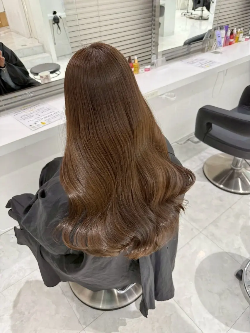 カラー 🤍ブリーチなし ブラウンhimi🤍のヘアスタイル