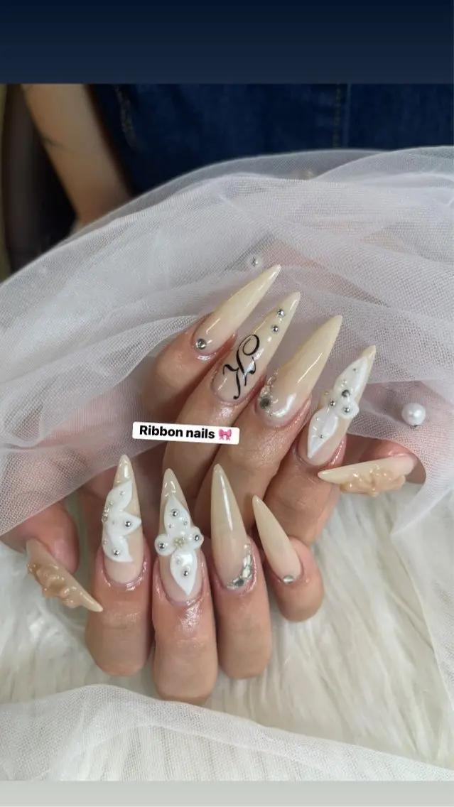 ネイル ハンドネイル NiJi Nailsのネイルデザイン