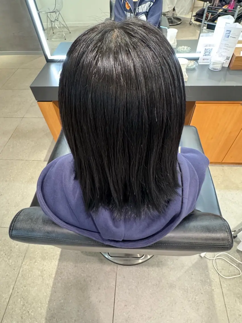 セミロング ヘアカラー KOUYU（ému） 伏見/カラーモデルのヘアスタイル