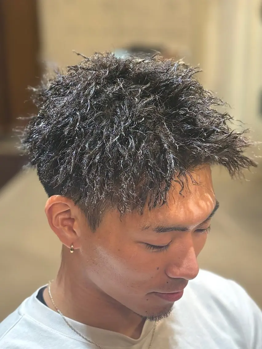ショート パーマ メンズ 河合 哲平のヘアスタイル