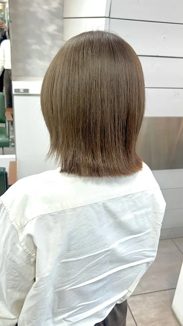 ミディアム カラー ヘアアレンジ インナー×縮毛矯正 ピンクカラー澤井里菜のヘアスタイル