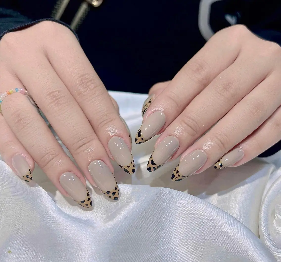 ネイル ハンドネイル Hin Nailのネイルデザイン