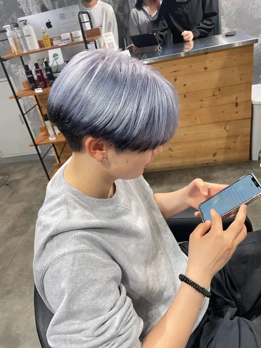 ショート カラー ヘアカラー トリートメント ハイトーン 横浜💞ミオのヘアスタイル