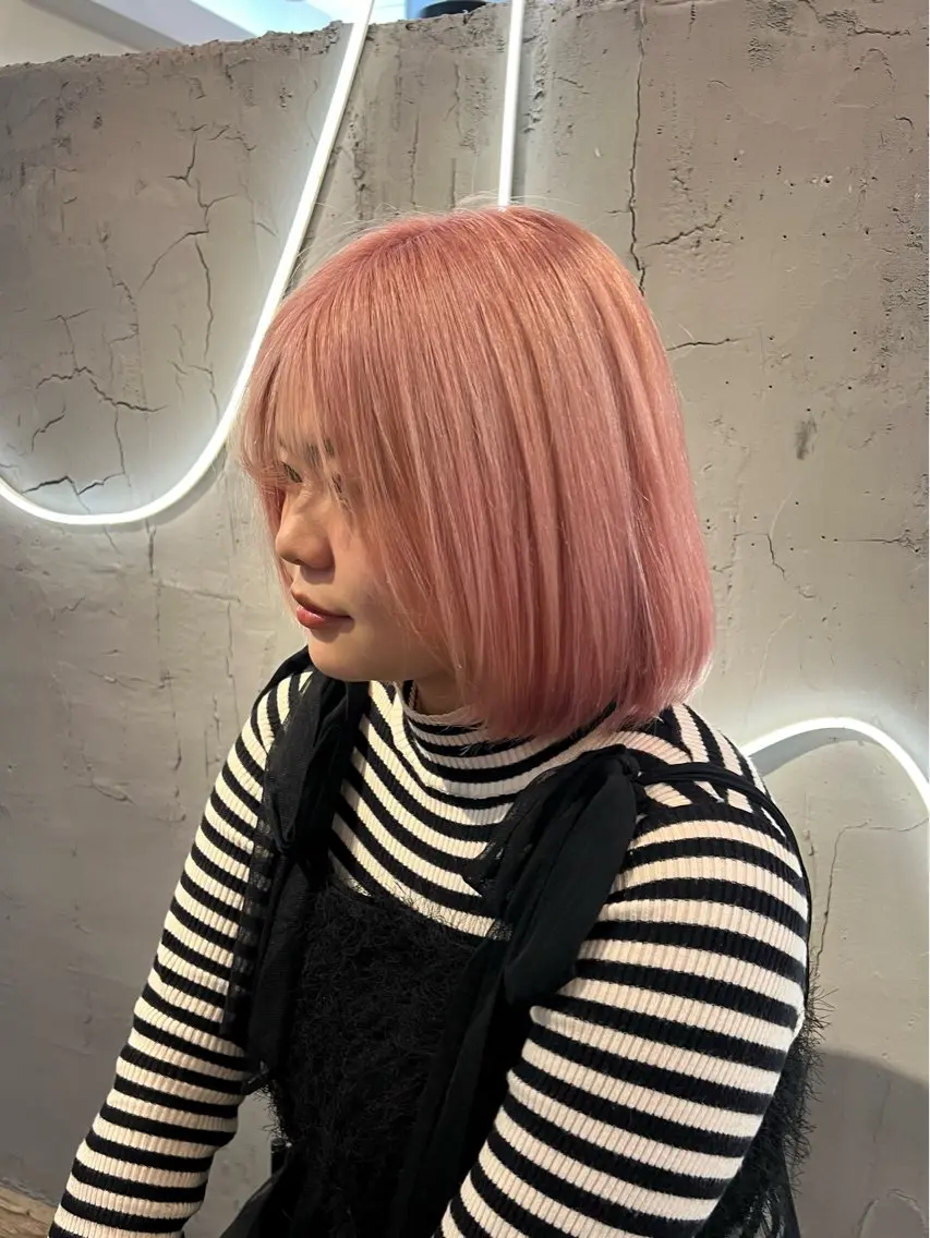 ショート カラー ベージュカラー 透明感カラー ピンクカラー ピンクベージュ ボブ カット ヘアカラー トリートメント いぐちしょうた🫧 VISAGEbaskのヘアスタイル