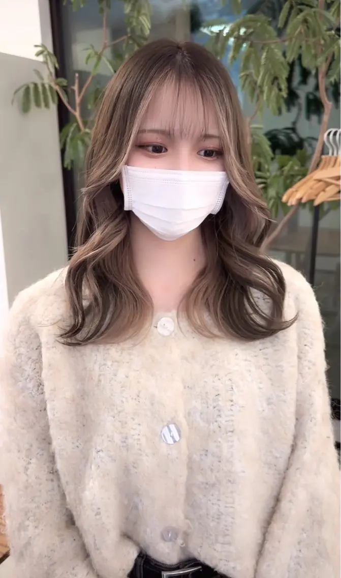 ロング レイヤーカット 手塚 亮汰のヘアスタイル