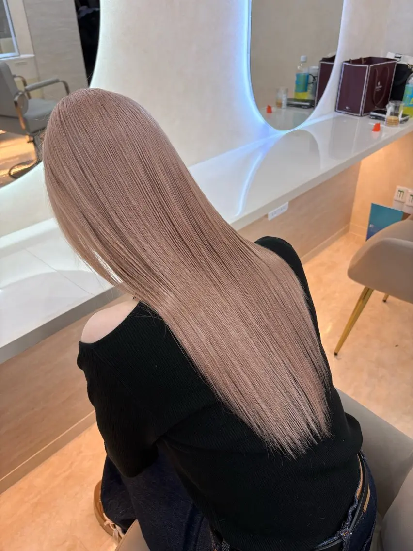 ロング カラー ヘアカラー トリートメント ヘッドスパ 【店長】ブリーチ指名 No.1戸塚優思のヘアスタイル