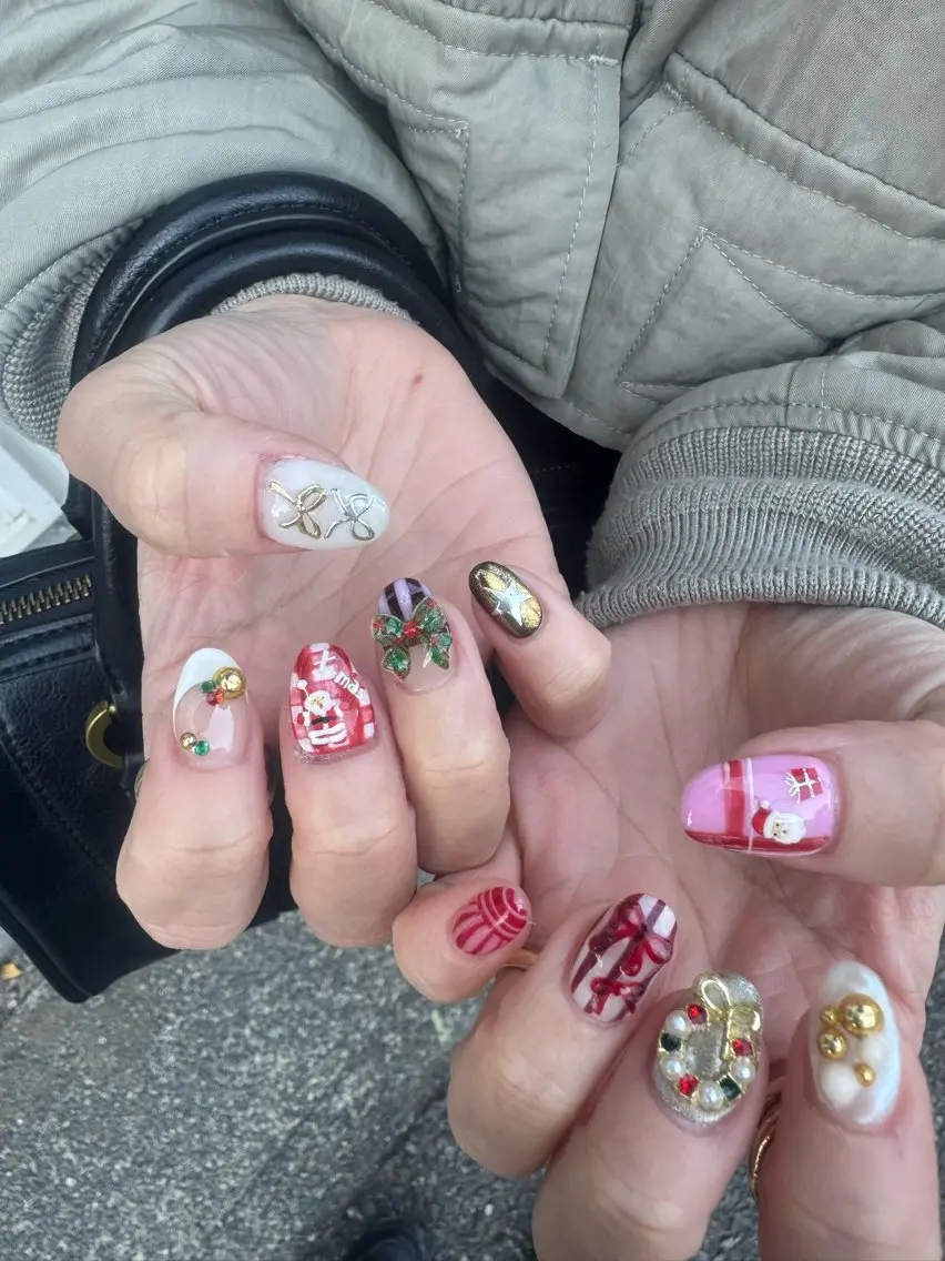 ネイル LAVISH 大和店 emi･:*+のネイルデザイン