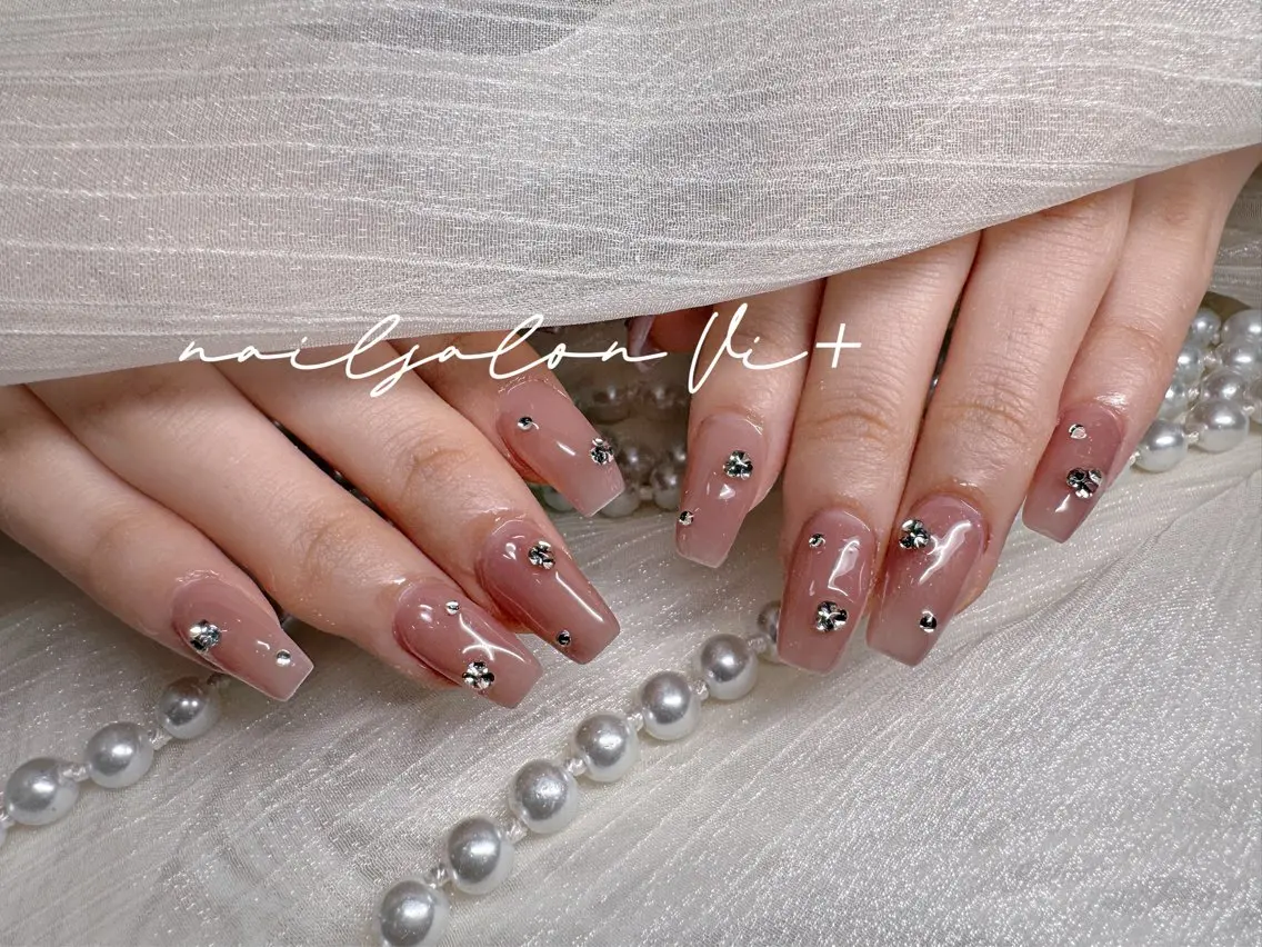 ネイル ハンドネイル ✨Nailsalon Vi+✨のネイルデザイン