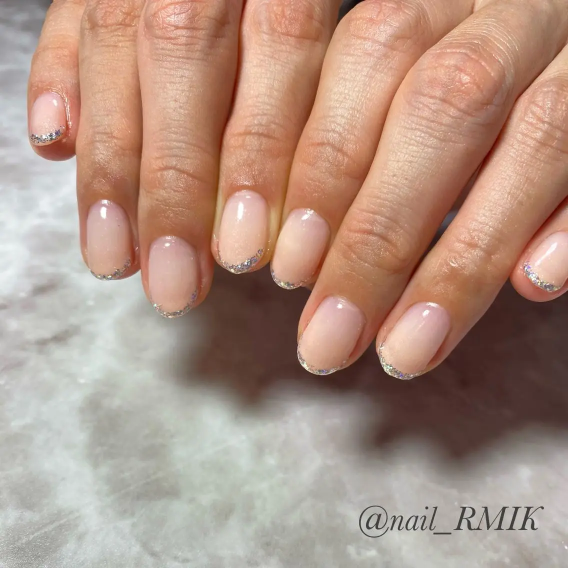 ネイル フレンチネイル ジェルネイル グラデーション ラメ(グリッター) オフィスネイル ハンドネイル nailsalon RMIKのネイルデザイン