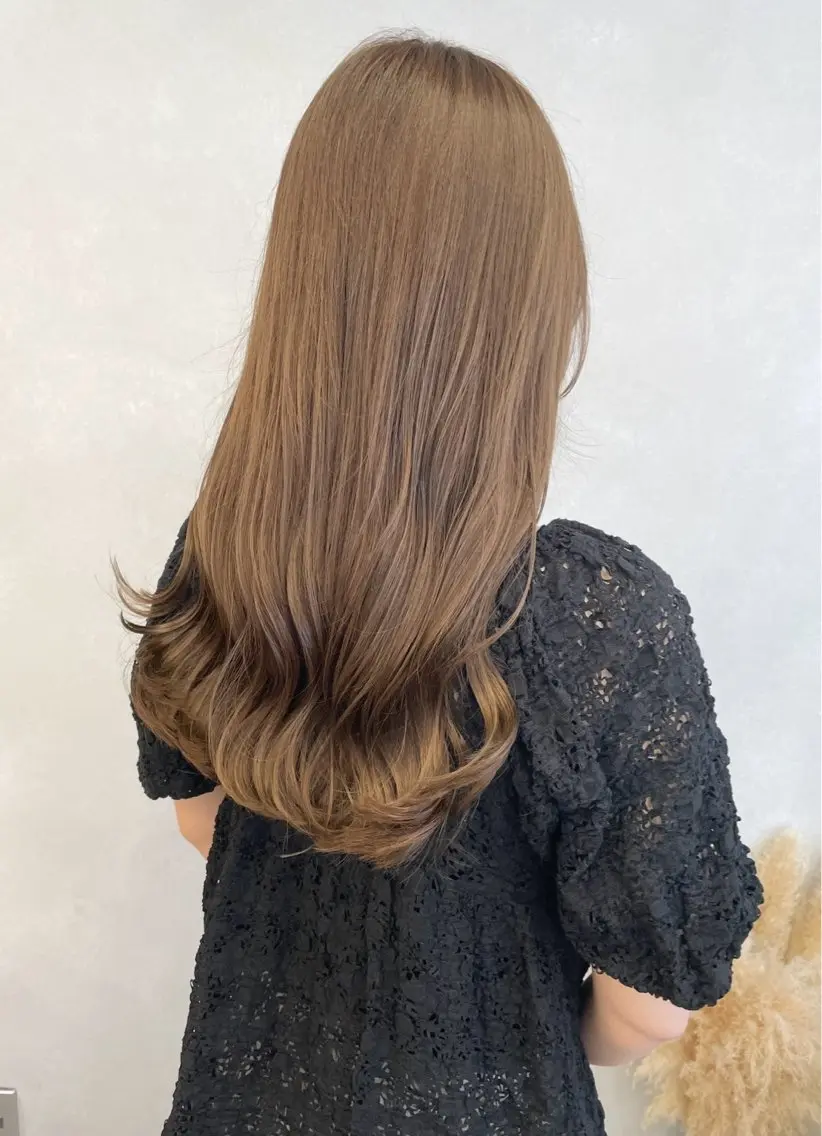 ロング カラー ベージュカラー オリーブベージュ 🫧透明感カラー/ ボブ/小笠原汐海🪽のヘアスタイル