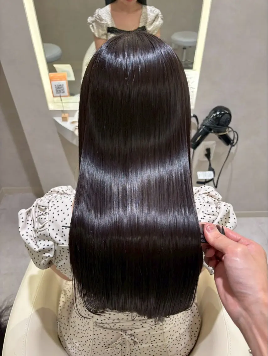 カラー ♻️ブリーチなし カラー♻️のヘアスタイル