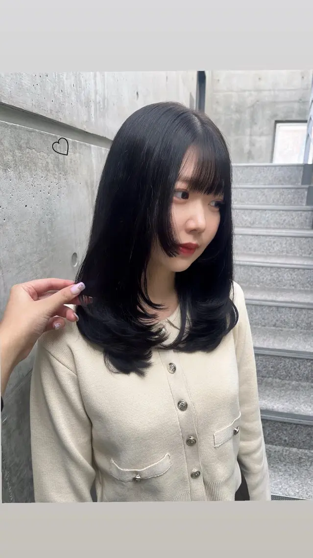 セミロング カラー ヘアアレンジ カット ヘアカラー トリートメント ヘアセット 愛されカラー🩷 はるなのヘアスタイル