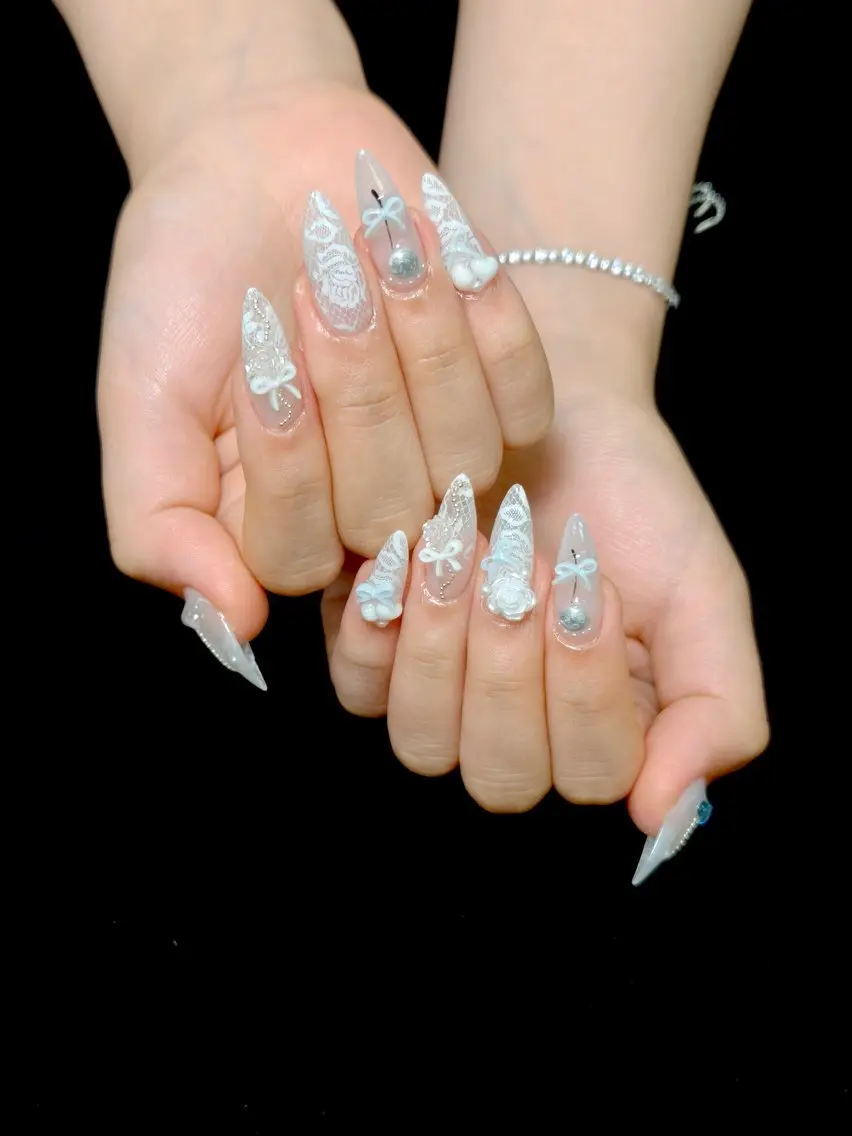 ネイル ハンドネイル ongles chicのネイルデザイン