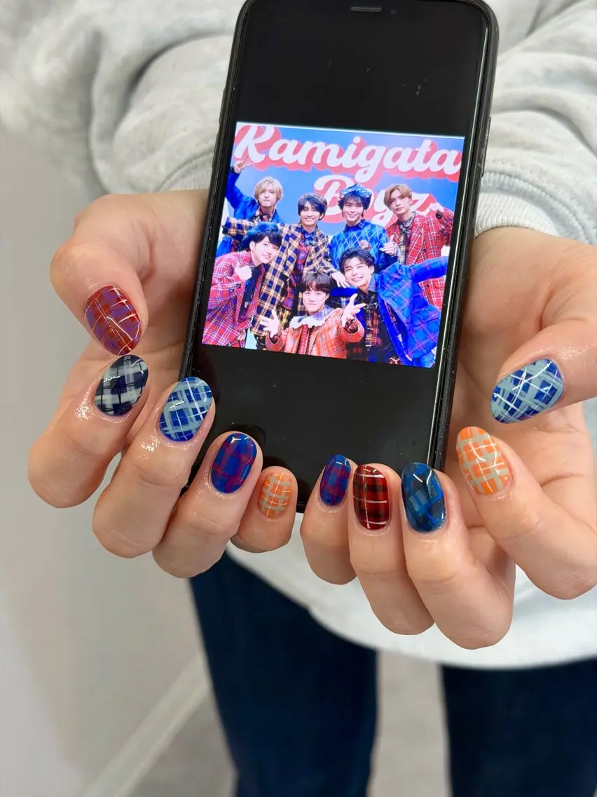 ネイル ジェルネイル マグネットネイル ニュアンスネイル パラジェル リボン ハンドネイル ハンドケア Bana_ Nailのネイルデザイン
