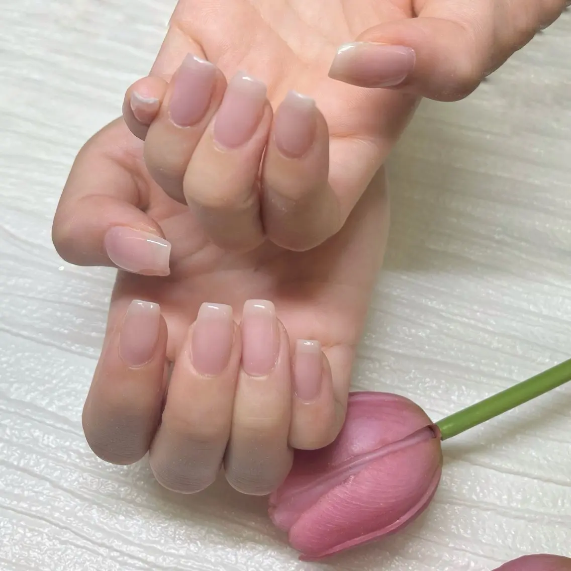 ネイル オフィスネイル ワンカラーネイル ピンク シンプルネイル スクエアネイル chai 上本町 sakuraのネイルデザイン