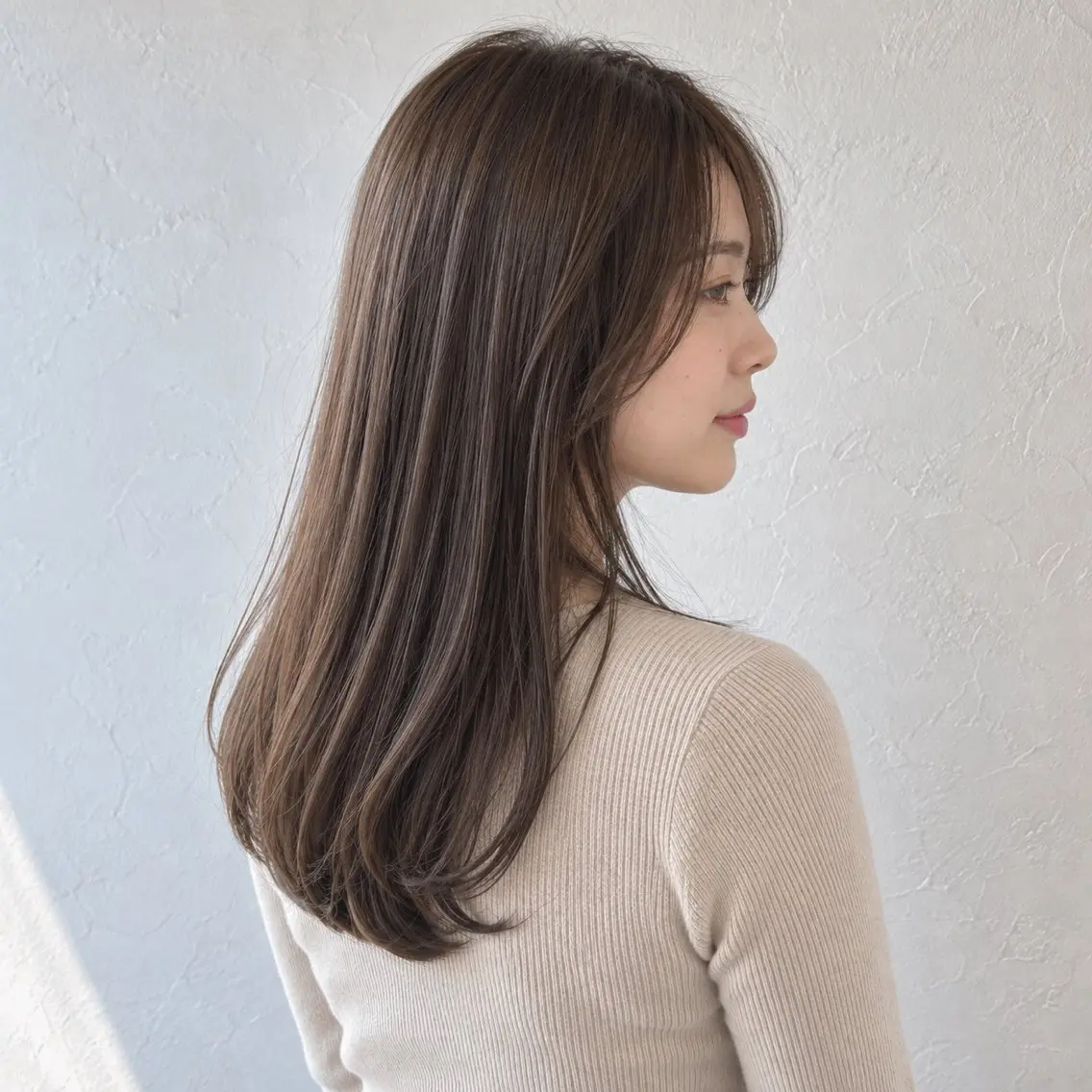 ロング カラー ロングレイヤー ブリーチ 透明感カラー グレージュ モカグレージュ カット ヘアカラー トリートメント 銀座/モテ🤍垢抜け レイヤー/あさみのヘアスタイル