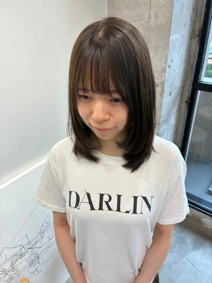 ミディアム アッシュ レイヤーカット トリートメント カット ヘアカラー newi 天王寺 masakoのヘアスタイル