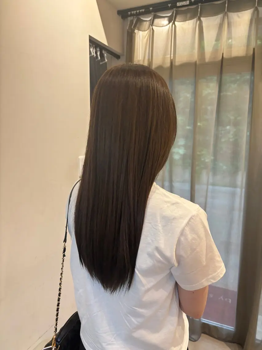 ロング カラー 石井 ひまりのヘアスタイル