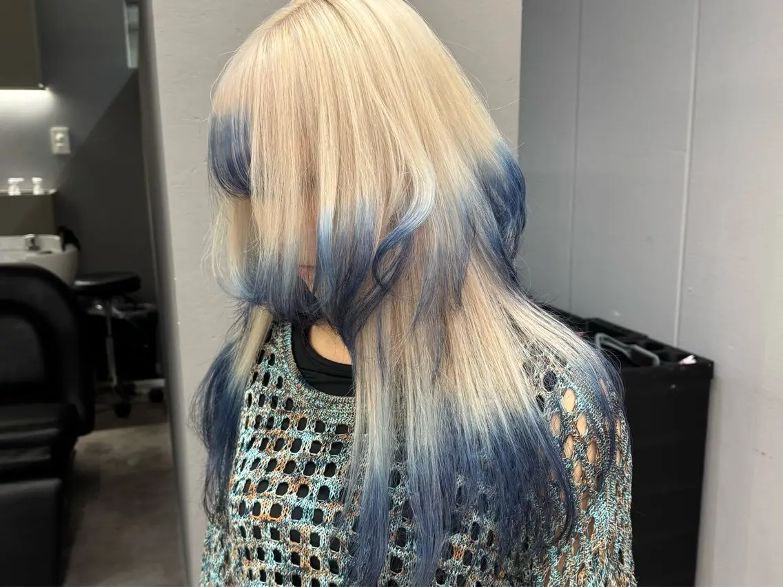 セミロング カラー デザインカラー ヘアカラー ハイトーン/名古屋 Hinakiのヘアスタイル