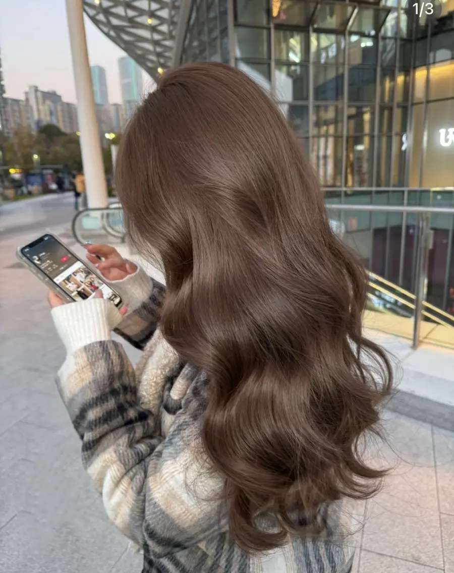 ロング ヘアカラー トリートメント ヘアセット 韓国風レイヤーカラー ライムのヘアスタイル
