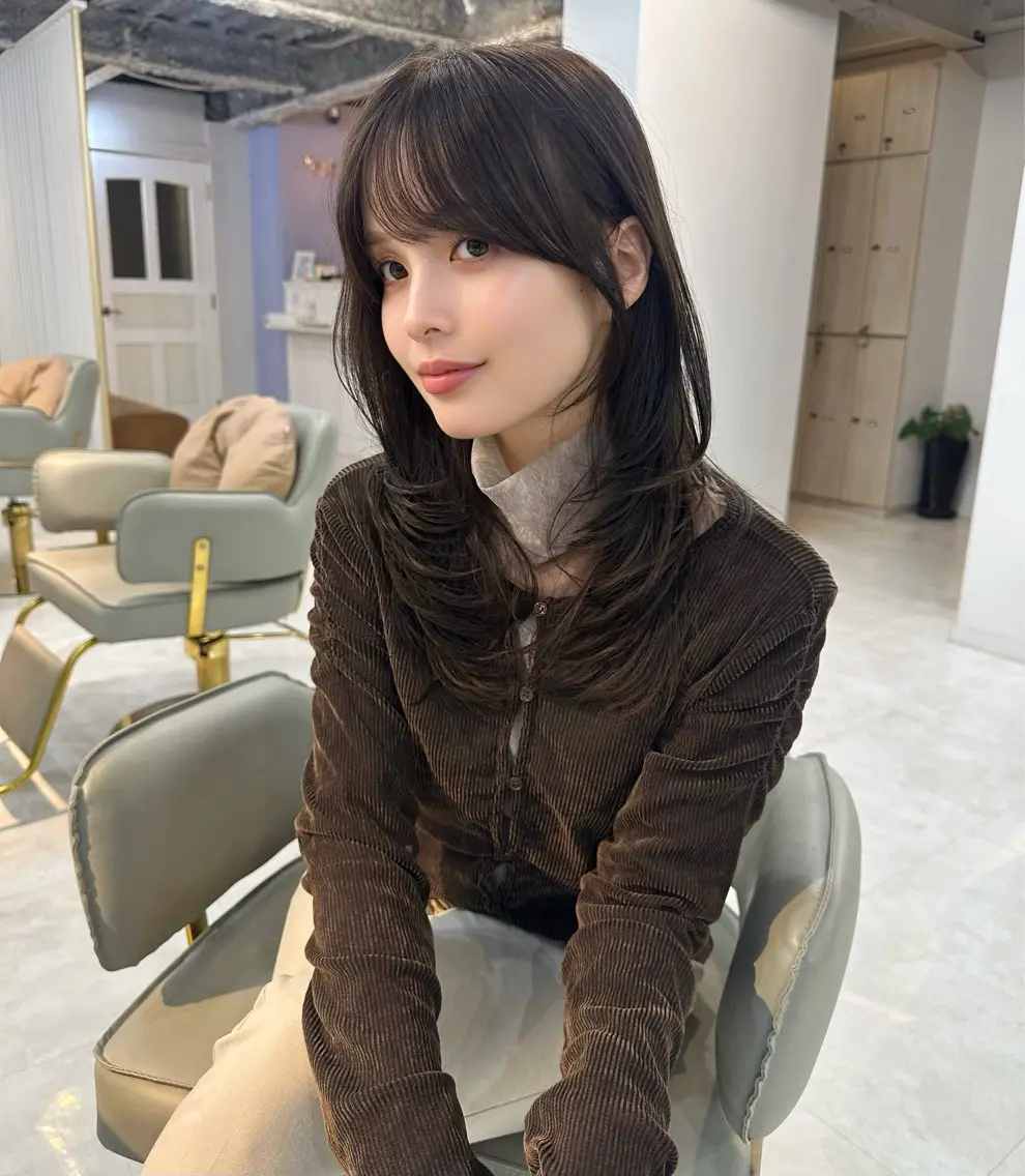 ミディアム 鎌倉 彩のヘアスタイル