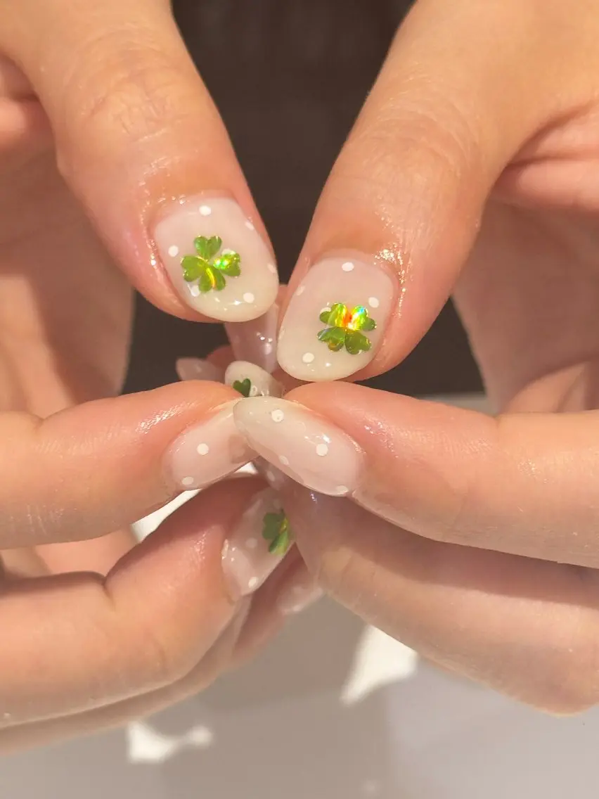 ネイル ハンドネイル AKASHI 🌺のネイルデザイン