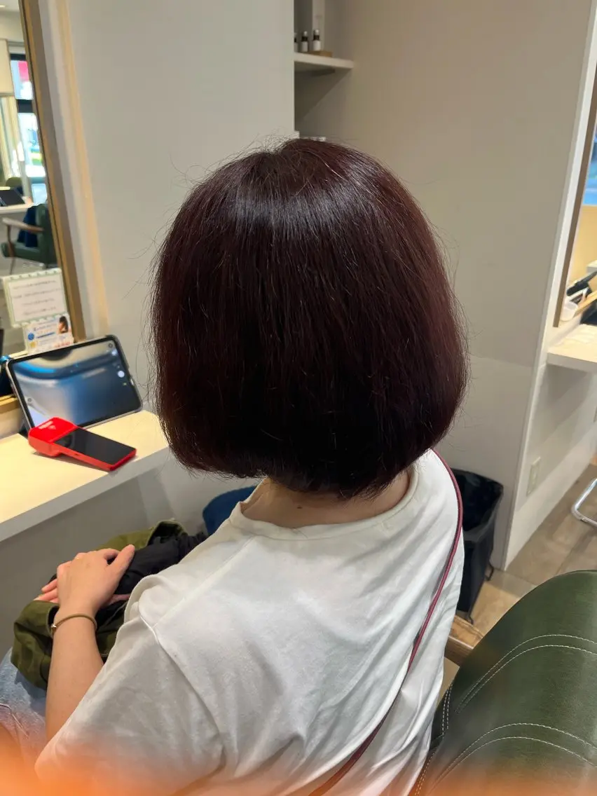 ミディアム 小鴨 美佳のヘアスタイル
