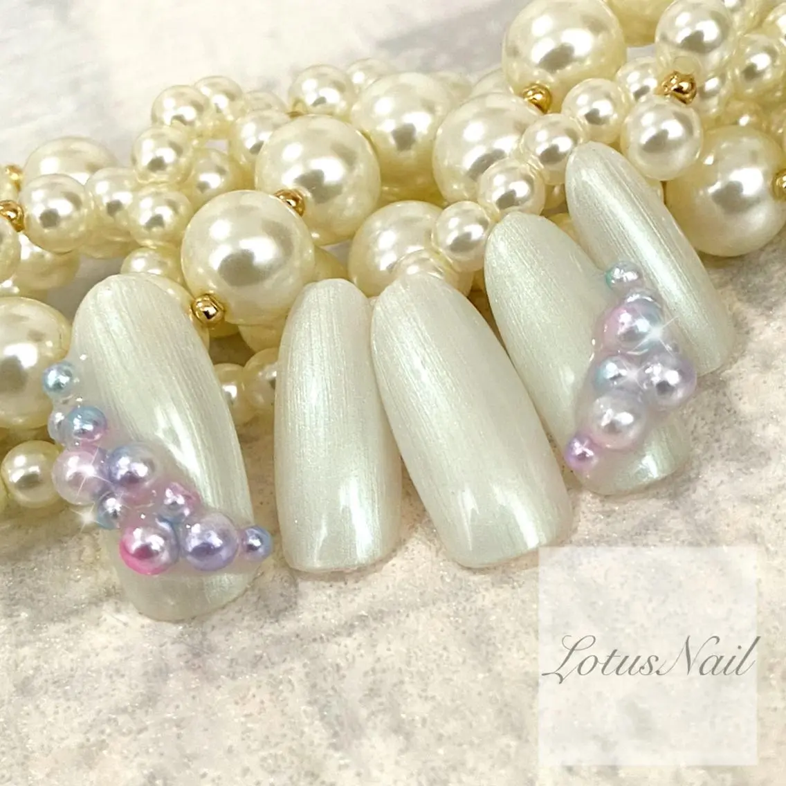 ネイル シンプルネイル ブライダルネイル Lotus Nailのネイルデザイン