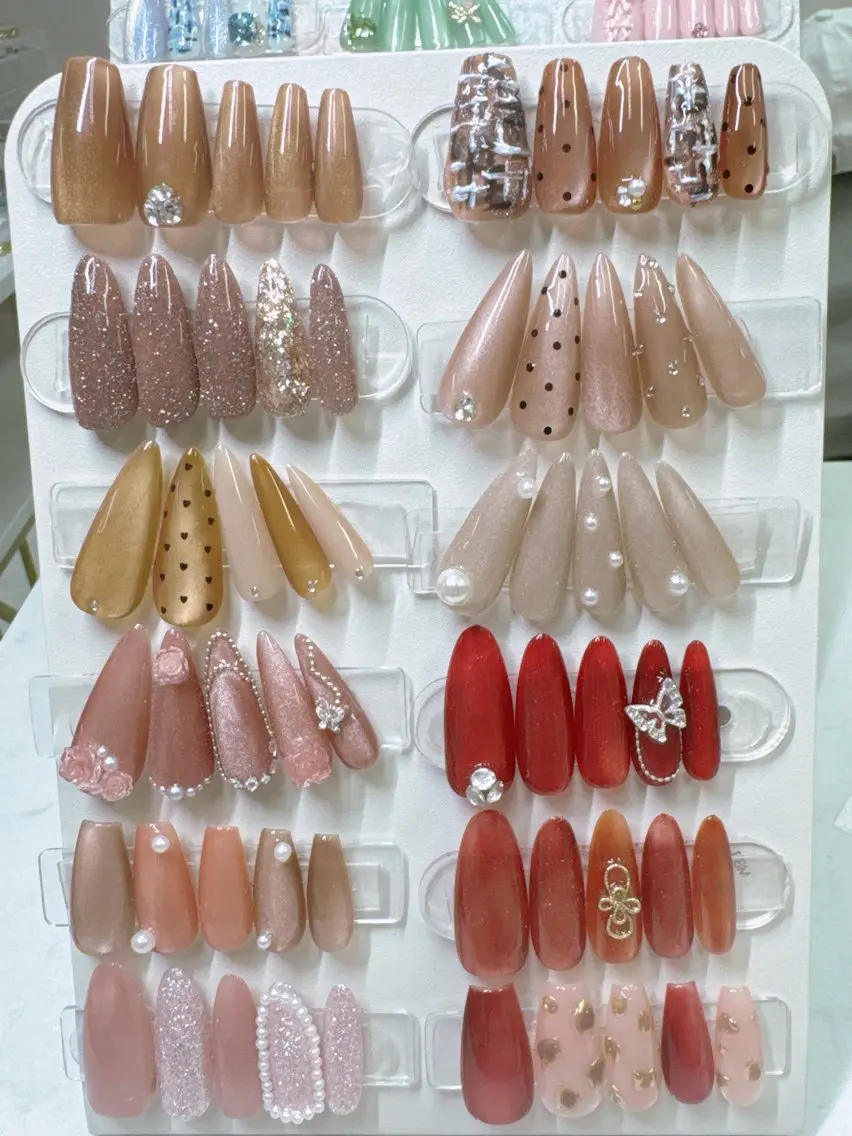 ネイル べっ甲ネイル フットネイル ジェルネイル パラジェル ハンドネイル Queeens nailのネイルデザイン