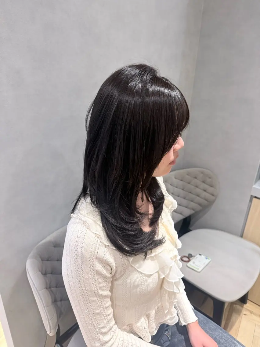 ミディアム ヘアカラー 坂本 采音のヘアスタイル