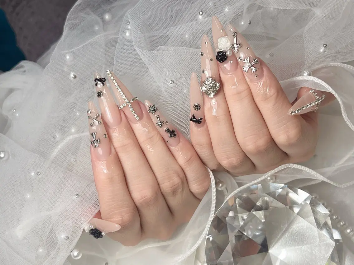 ネイル ハンドネイル bijou nails 蓮のネイルデザイン
