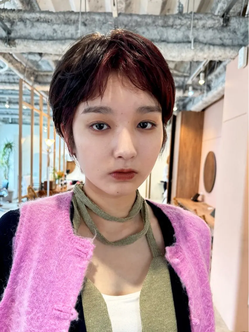 ショート カラー ベリーショート ブリーチ デザインカラー 顔周りカット ショートヘア カット ヘアカラー トリートメント パーマ/パーマ落とし 【Kouta】のヘアスタイル