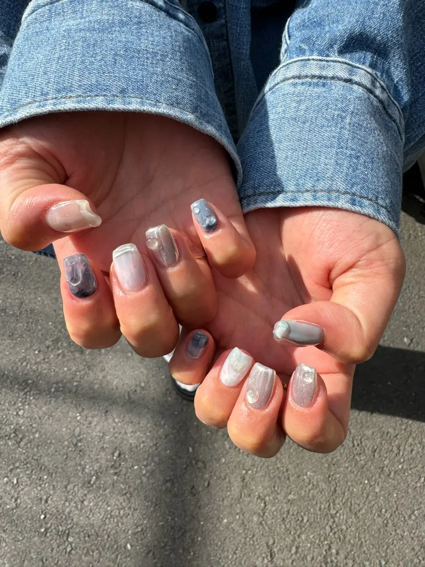 ネイル フレンチネイル ハート ロングネイル マグネットネイル ミラーネイル MH_ Nailのネイルデザイン