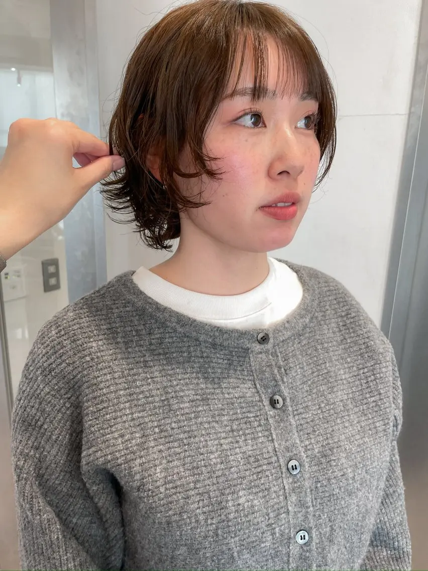 ショート パーマ ボブレイヤー ボブ レイヤーカット ニュアンスパーマ カット パーマ 抜け感ボブ×パーマ |kazaneのヘアスタイル