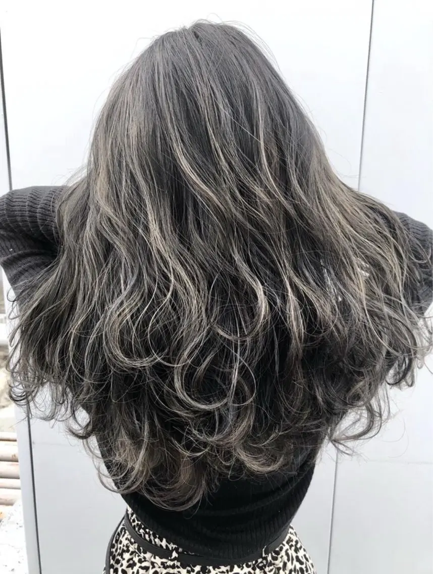 セミロング カラー ハイライト特化/艶カ ラー/FUMIYAのヘアスタイル