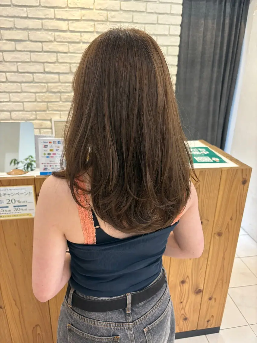 セミロング カット ヘアカラー トリートメント レイヤー/透明感 カラー/ユウカのヘアスタイル