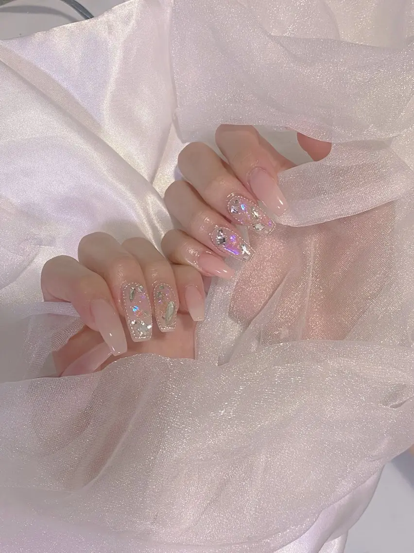 ネイル Limnail🤍 ayaのネイルデザイン