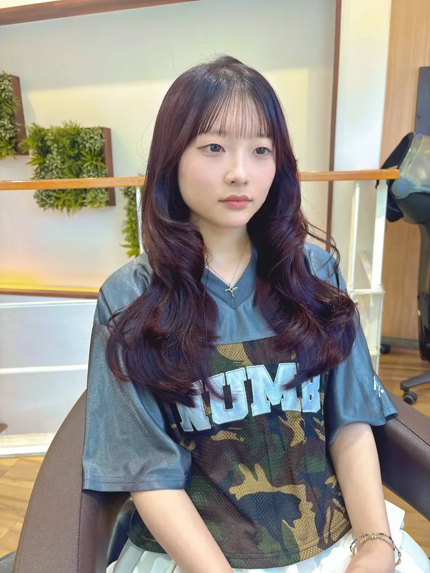 ロング カラー カシス レイヤーカット カット ヘアカラー トリートメント レイヤーカット /髪質改善/千葉怜寿のヘアスタイル