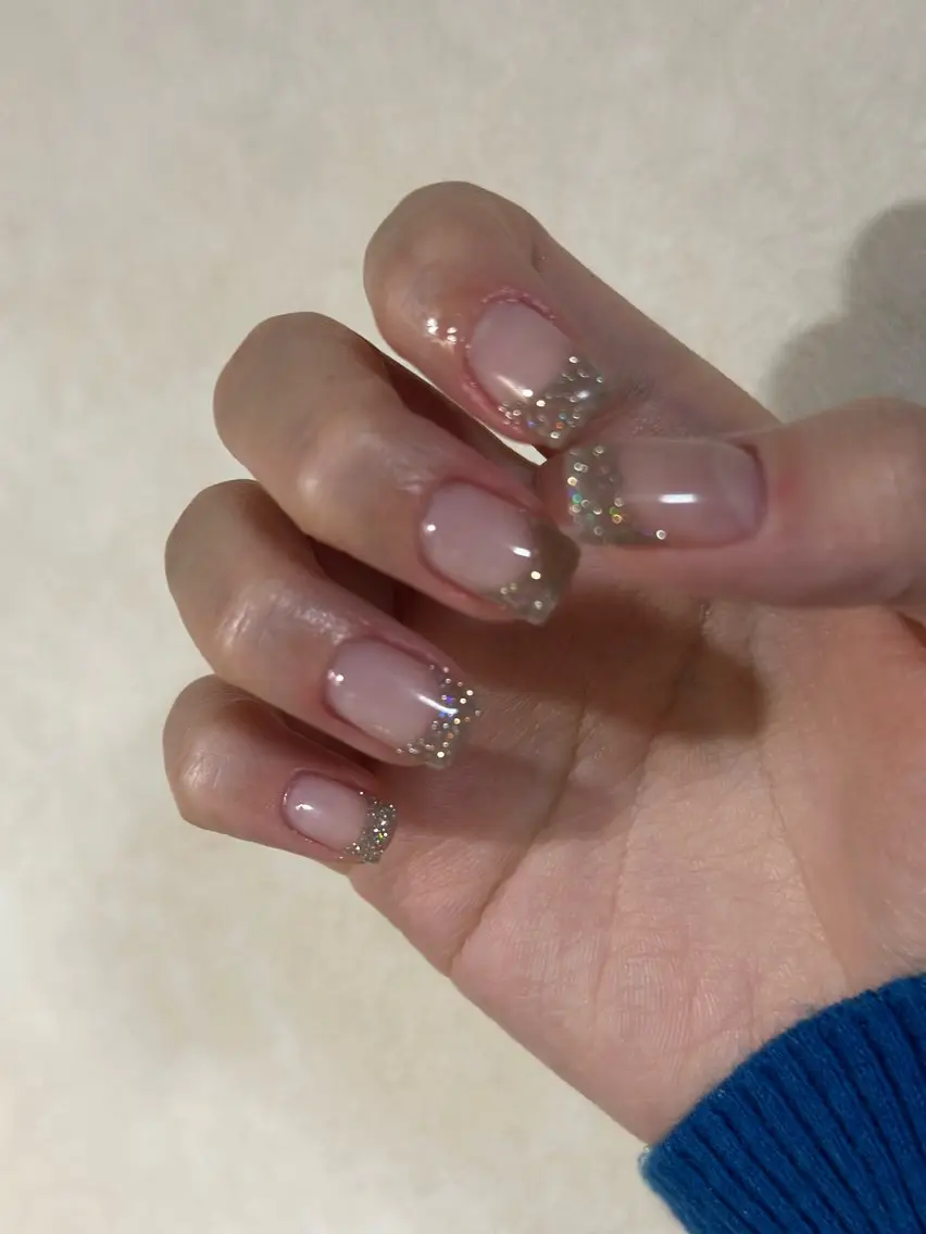 ネイル フレンチネイル キラキラネイル 🌷 kuuのネイルデザイン