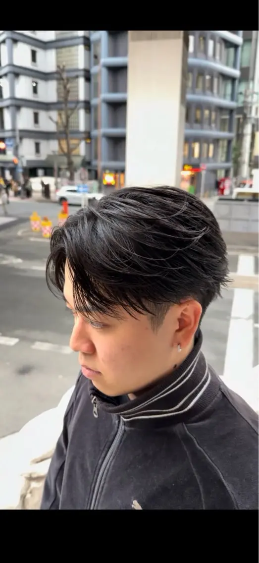 パーマ メンズ カット パーマ 梅田/センターパート 山下学偉のヘアスタイル
