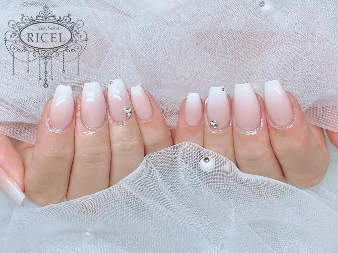 ネイル ハンドネイル MIYU 🩶のネイルデザイン