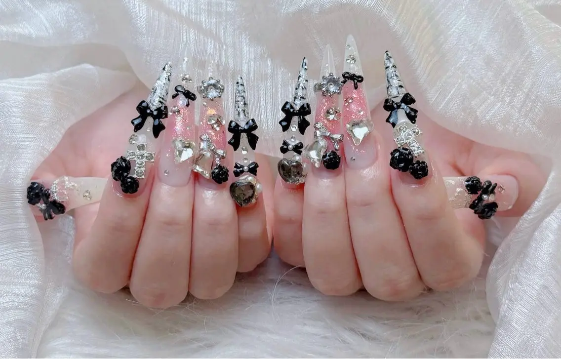 ネイル アートネイル 成人式 ジェルネイル ニュアンスネイル 夏ネイル ハンドネイル Jenn Nail Salonのネイルデザイン