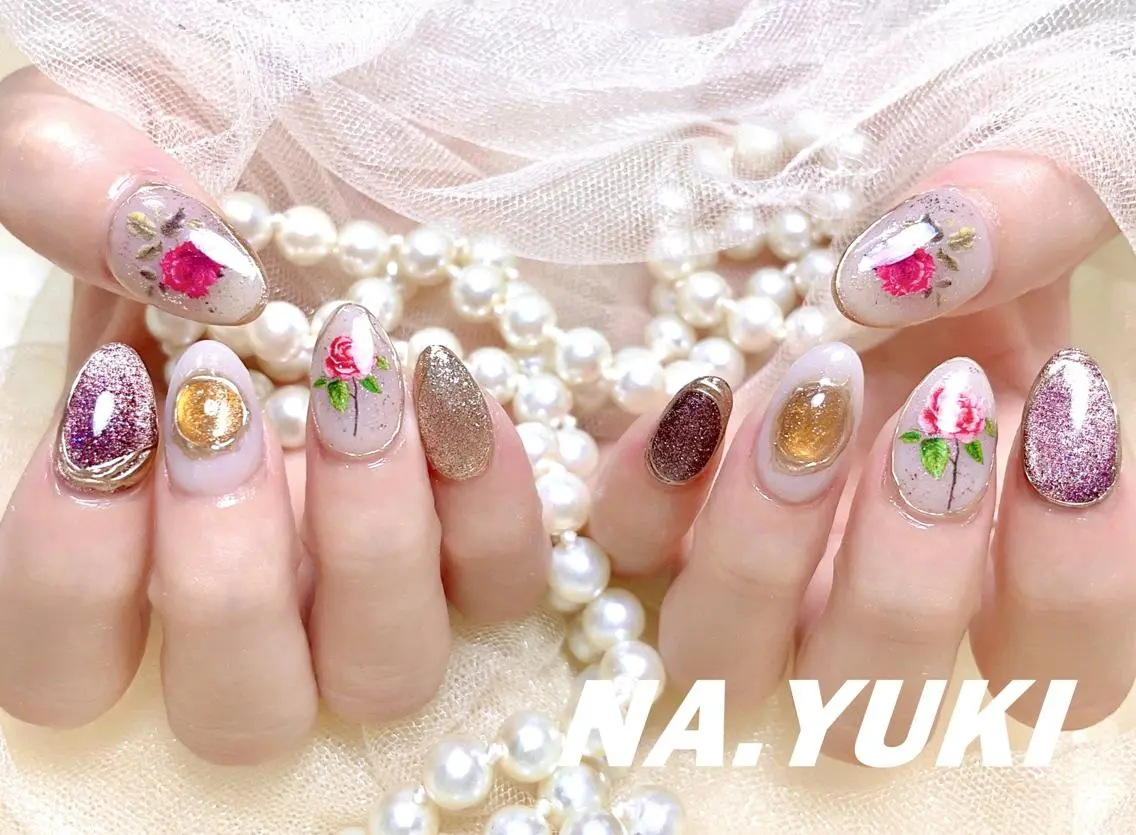 ネイル ハンドネイル ハンドケア 🌷 Mooning 🌷のネイルデザイン