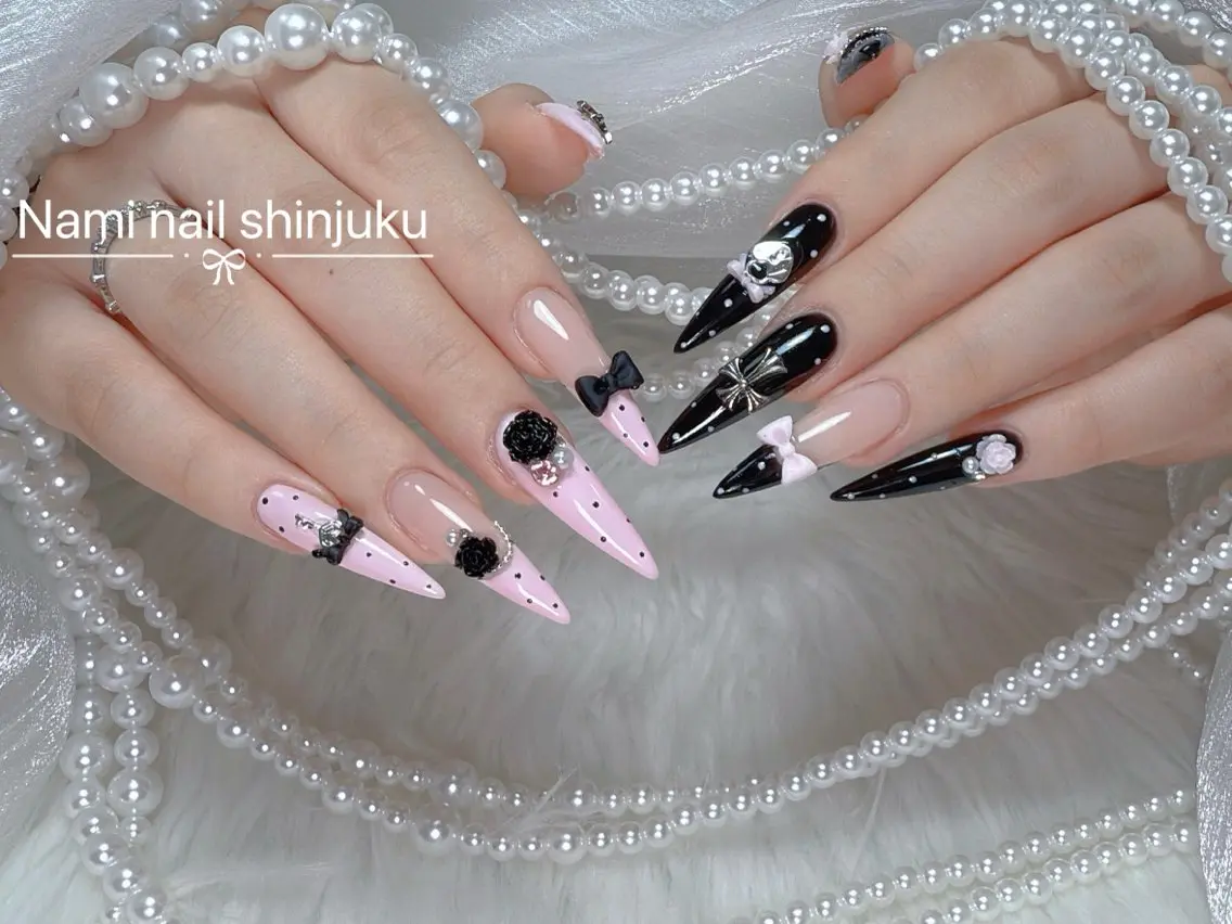 ネイル 長さ出し ガーリー 韓国ネイル ロングネイル 持ち込み ハンドネイル Nami nail salonのネイルデザイン