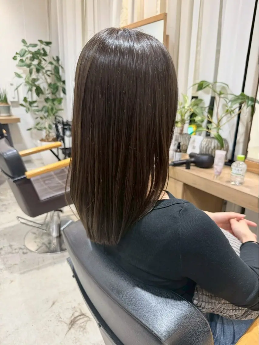 セミロング カット ヘアカラー 表参道SHEA Am iのヘアスタイル