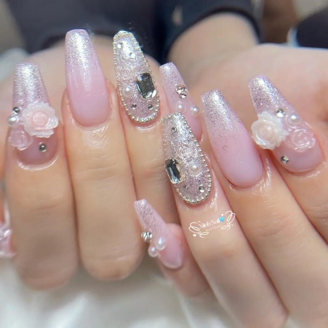 ネイル チークネイル 桜ネイル 長さ出し フットネイル ジェルネイル ハンドネイル XIINH NAIL SALONのネイルデザイン