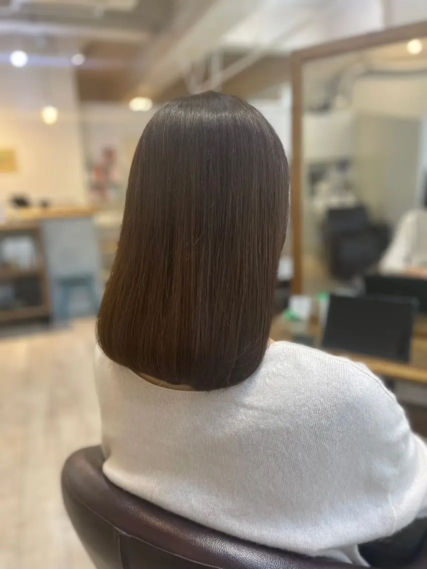 ミディアム カット ヘアカラー トリートメント 茅野 あゆ美のヘアスタイル