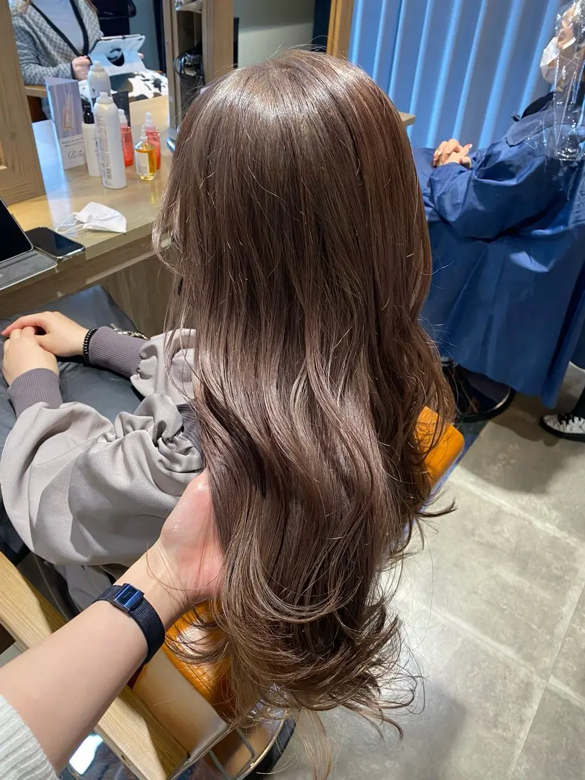 セミロング 🩵盛れる顔周りヘア EMI🩵のヘアスタイル